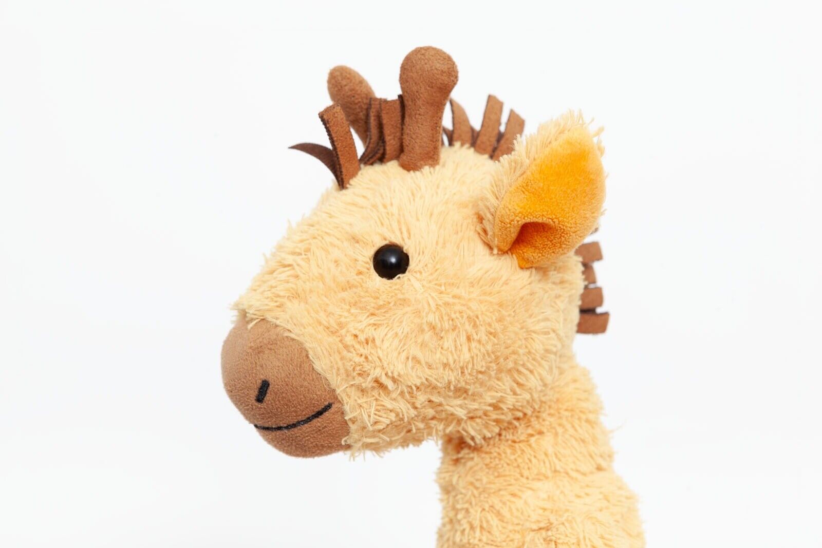 Jellycat Cushy Giraffe – Ms Rudolph's